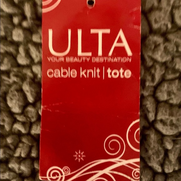 ULTA Cable Knit Tote Bag - Red - Picture 6 of 7